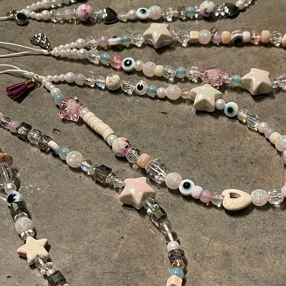 Phone String! White Jawbreaker Theme! 💖 - Picture 10 of 11